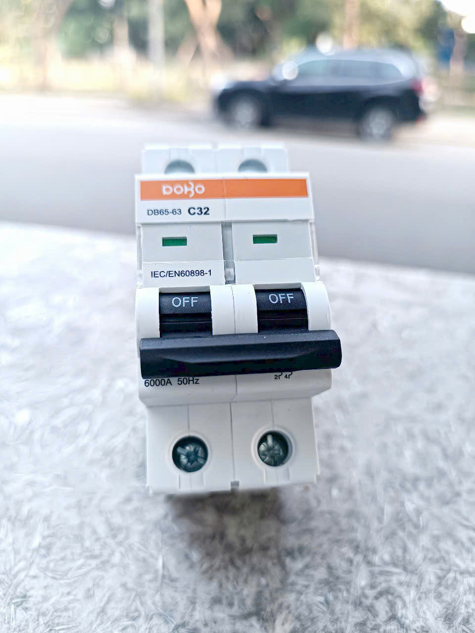 Cầu dao đảo chiều DoBo DBSF 63A (2)